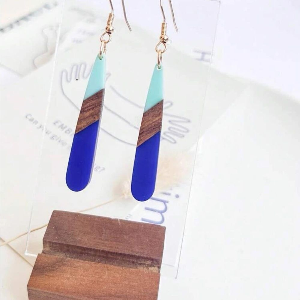 Color Block Geometric Drop Earrings - Picture 3 of 9